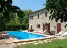 assisi-agriturismo-agricola-nizzi-piscina