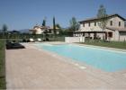 casa-vacanze-foligno-casale-marroggia-esterno