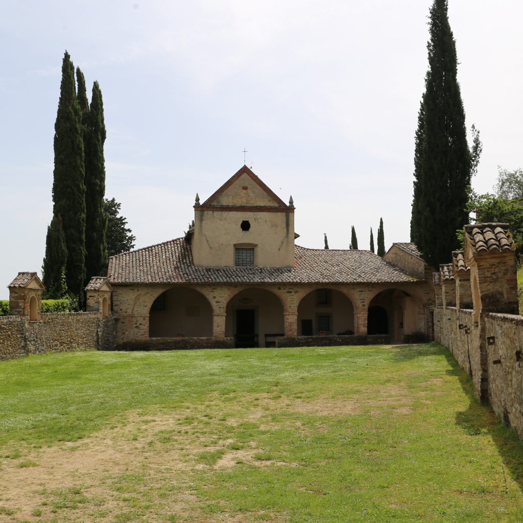 Secondo la tradizione, San Francesco d'Assisi fondò il Convento della Scarzuola nel 1218 in prossimità del Montegiove, operando un miracolo.
