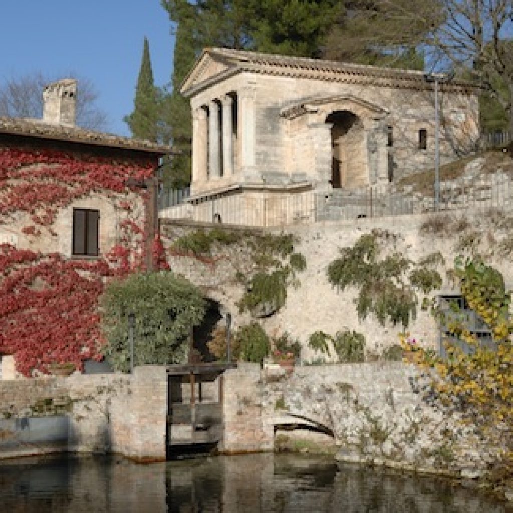 Tempietto del Clitunno - Temple of Clitunno