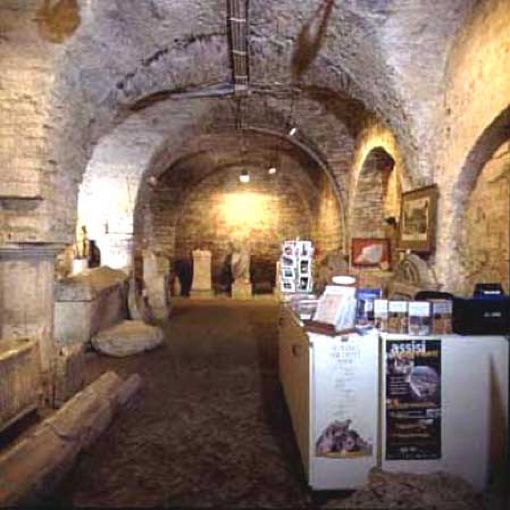 The Porziuncola Museum is located in the municipality of Assisi and it is part of the guided itinerary of the sanctuary of Santa Maria degli Angeli.