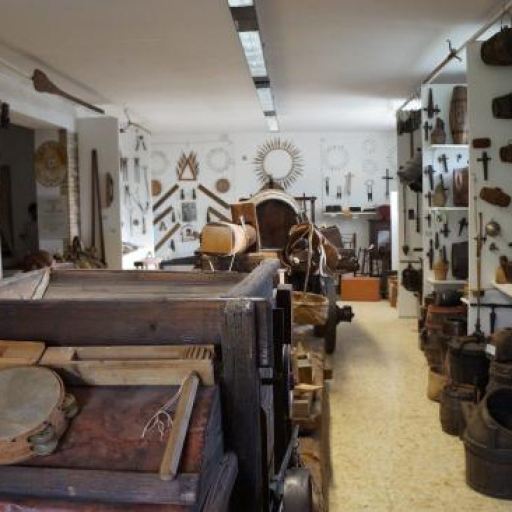 .The Exhibition of Ancient Crafts and Rural Life, next to 'Casa Nuova' farmhouse in Assisi, near Perugia, thanks to the Fortini family and their passion for ancient things, especially related to the rural world and craft of Umbria (Italy).