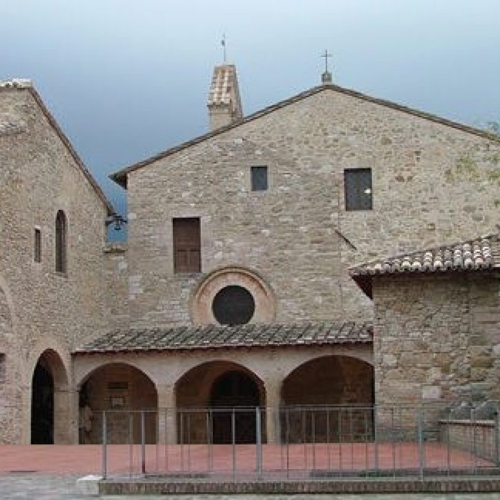 La chiesa di San Damiano non riveste ovviamente una grande importanza dal punto di vista artistico, specie se la si mette a confronto con alcune delle basiliche di Assisi