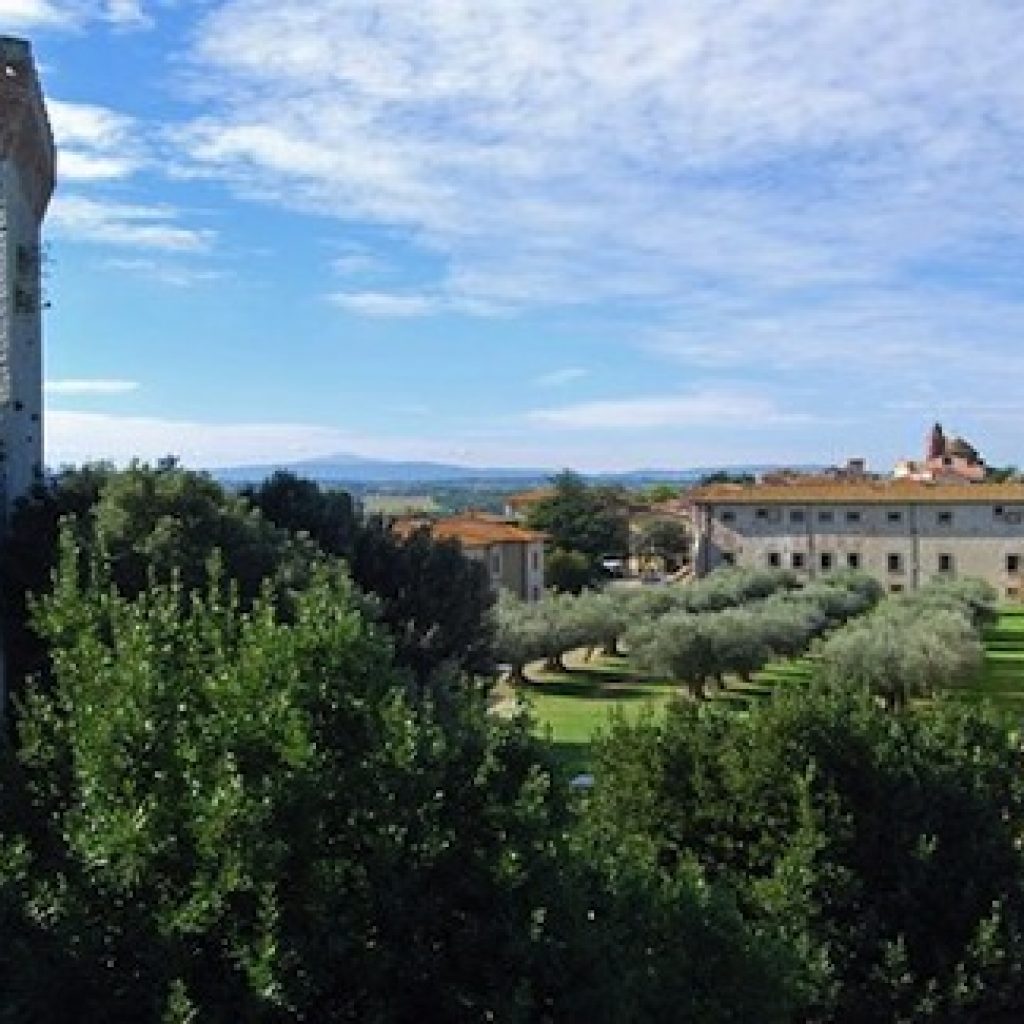 Il Palazzo della Corgna e la Rocca Medievale di Castiglione del Lago, detta Rocca del Leone, formano un unico complesso museale.