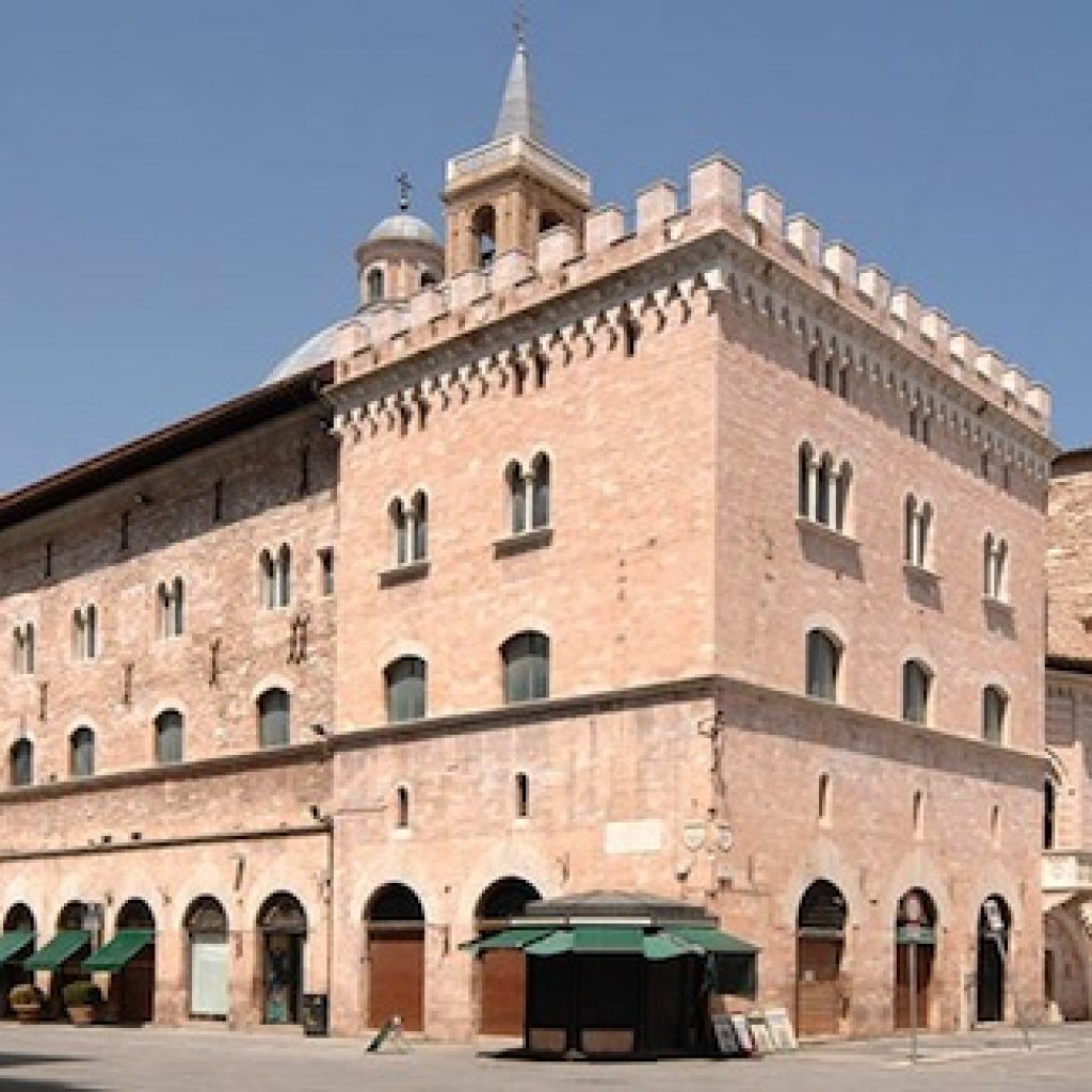 Cosa vedere a Foligno in un giorno: ecco una miniguida per partire alla scoperta di Foligno, la terza città dell'Umbria.