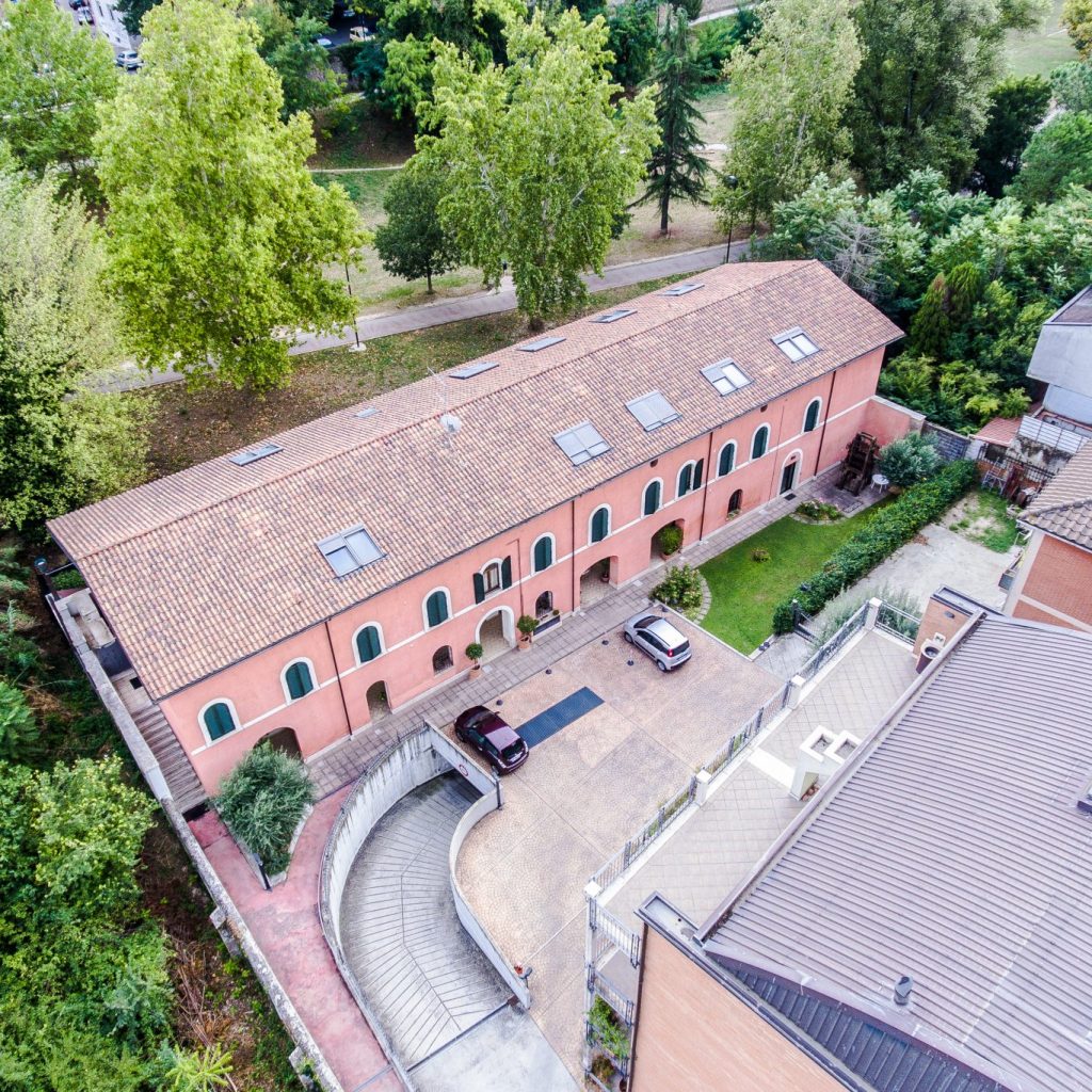 HOTEL*** in Terni (TR)
 Centro città
 Vicino a parco cittadino 
 Vicino a esercizi commerciali